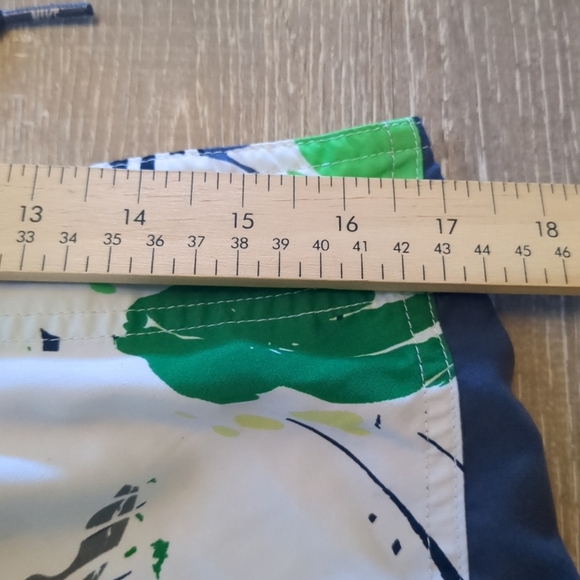 Nike Swim Shorts Men's 32 Green and Blue Beach Surfer Board Vacation Pocket - Picture 4 of 9